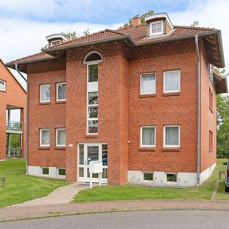 Ferienwohnung Ostseebutt Mit Terrasse Im Kaiserhof 2 Kellenhusen Bagian luar foto