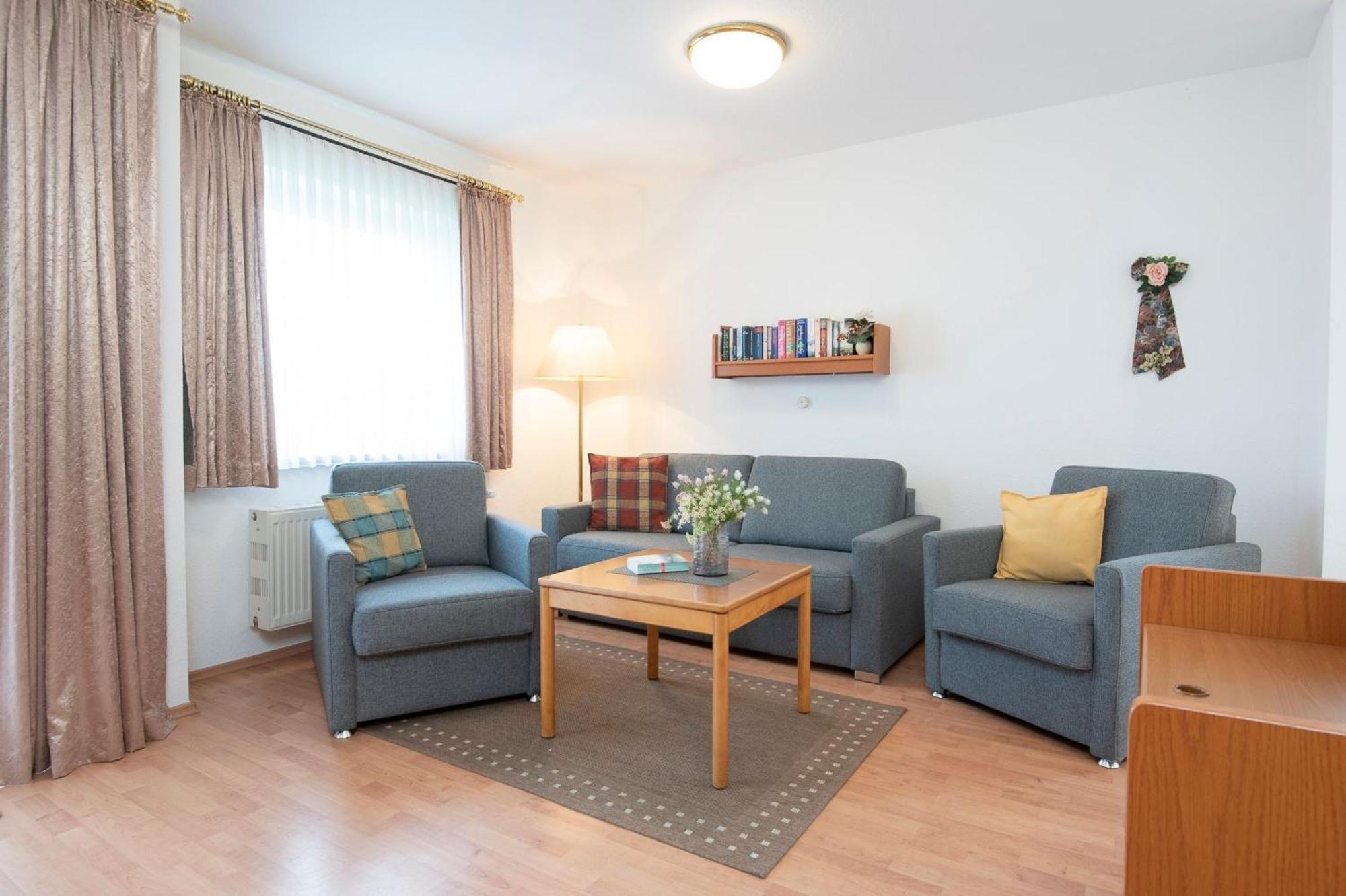 Ferienwohnung Ostseebutt Mit Terrasse Im Kaiserhof 2 Kellenhusen Bagian luar foto